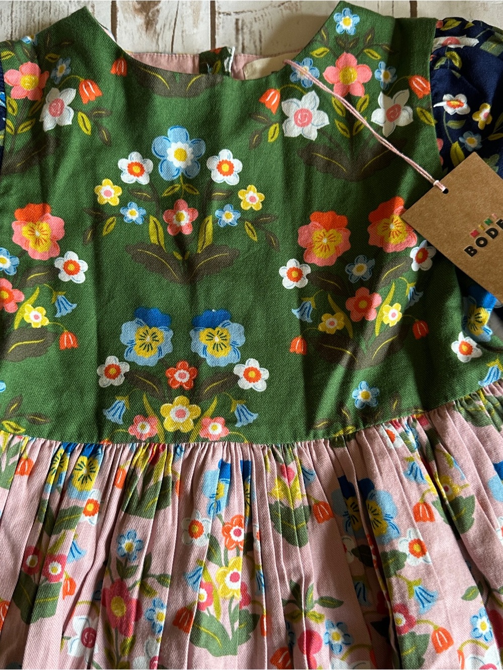 Mini Boden floral dress nwt - Picture 3 of 9